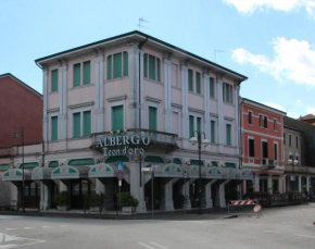 Albergo Ristorante Leon d'Oro